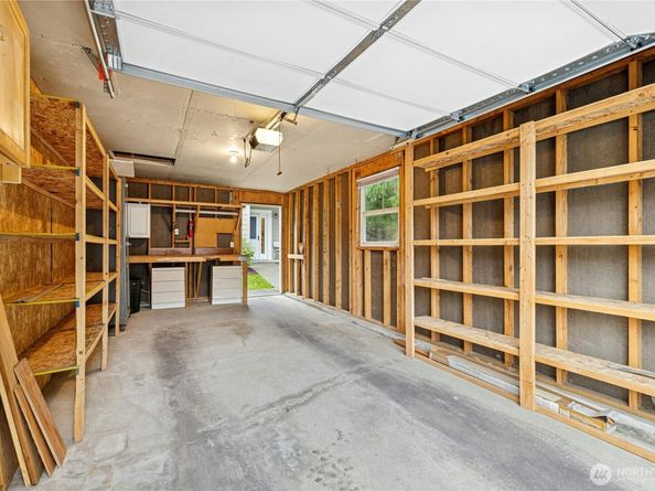 1240 Weaver Road NW B1, Bainbridge Island WA 98110