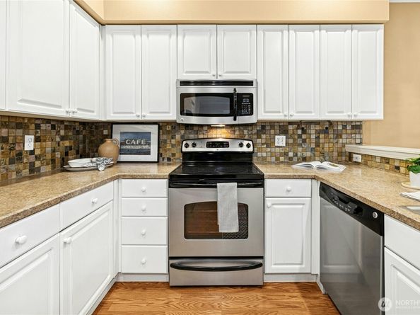 1240 Weaver Road NW B1, Bainbridge Island WA 98110