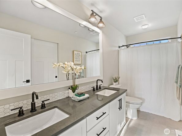 18518 Meridian Avenue SE CR 03, Bothell WA 98012