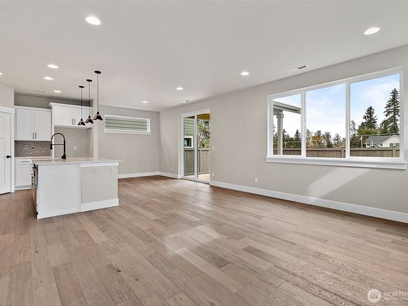 18518 Meridian Avenue SE CR 03, Bothell WA 98012