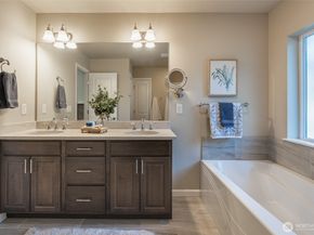 4422 237 Place SE, Bothell WA 98021