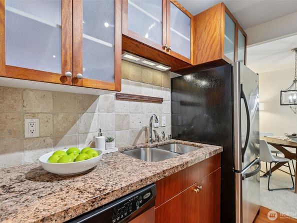 960 5th Avenue S 208, Edmonds WA 98020