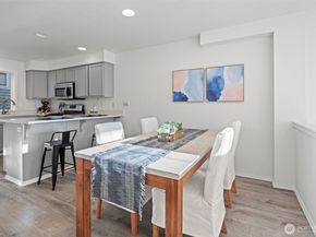 11211 Greenwood Avenue N C, Seattle WA 98133