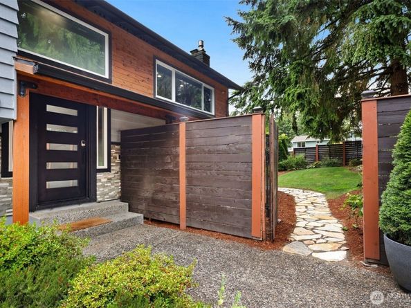 8807 Shadow Wood Drive, Everett WA 98208