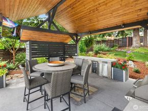 8807 Shadow Wood Drive, Everett WA 98208