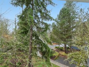 22454 SE 37th Terrace 2345, Issaquah WA 98029
