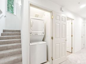 22454 SE 37th Terrace 2345, Issaquah WA 98029