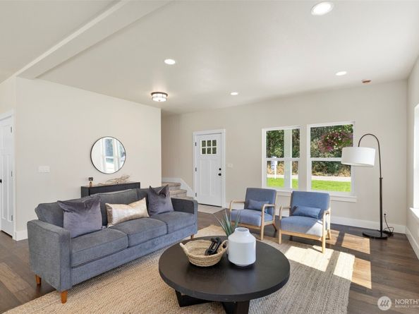 36651 Tamarack Drive NE, Hansville WA 98340