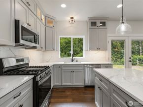 36651 Tamarack Drive NE, Hansville WA 98340