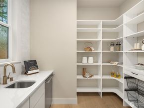 6825 122nd Avenue NE, Kirkland WA 98033