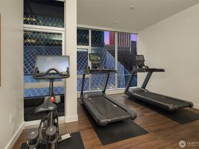 909 5th Avenue 204, Seattle WA 98164