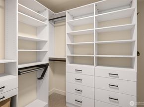 909 5th Avenue 204, Seattle WA 98164