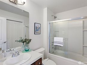 18521 46th Avenue SE, Bothell WA 98012