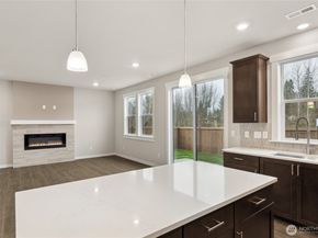 13555 NE 104th Way 40, Kirkland WA 98033