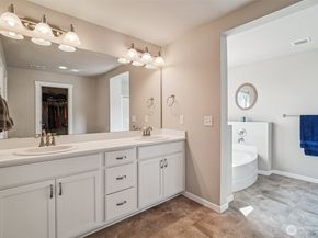 314 181st Street SE, Bothell WA 98012