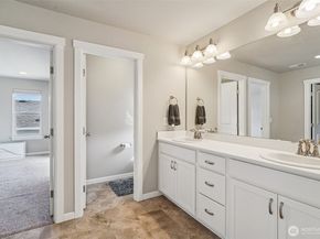 314 181st Street SE, Bothell WA 98012