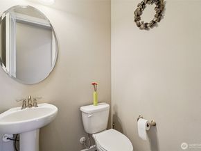 314 181st Street SE, Bothell WA 98012