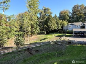 250 NW Dogwood Street C201, Issaquah WA 98027