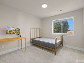 2204 176th Place SW 3, Lynnwood WA 98037