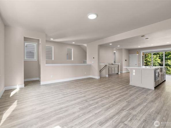 2204 176th Place SW 3, Lynnwood WA 98037