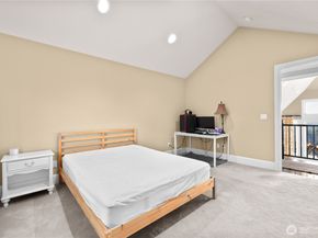 3169 NE Harrison Street, Issaquah WA 98029