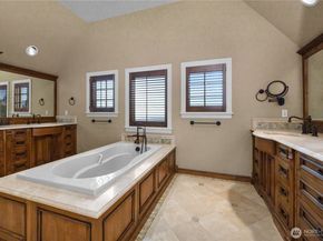 3169 NE Harrison Street, Issaquah WA 98029