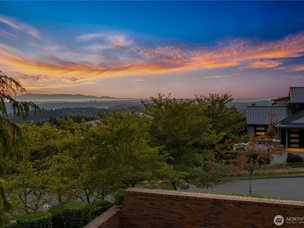 3169 NE Harrison Street, Issaquah WA 98029