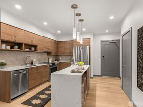 11903 NE 128th Street 216, Kirkland WA 98034