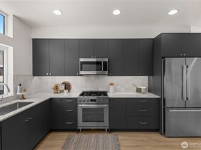 8337 B 12th Avenue NW, Seattle WA 98117