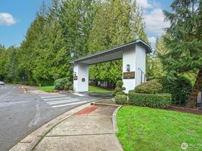 1805 Village Green Drive 20, Mill Creek WA 98012
