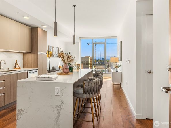 800 Columbia Street 2602, Seattle WA 98104