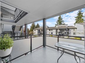 2515 NE 4th Street 522, Renton WA 98056