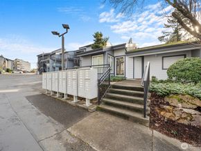 2515 NE 4th Street 522, Renton WA 98056