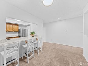 2515 NE 4th Street 522, Renton WA 98056