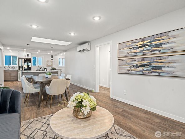 4853 42nd Avenue SW, Seattle WA 98116