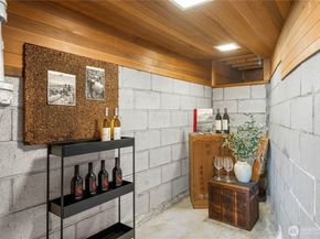 406 N Bowdoin Place, Seattle WA 98103