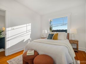 406 N Bowdoin Place, Seattle WA 98103