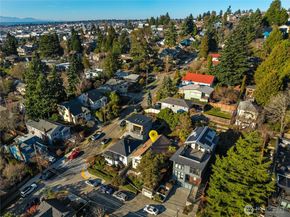 406 N Bowdoin Place, Seattle WA 98103