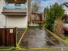 12300 33rd Ave NE 204, Seattle WA 98125