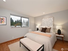 12300 33rd Ave NE 204, Seattle WA 98125