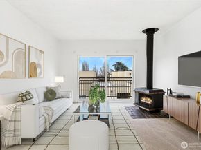 5832 NE 75th Street E304, Seattle WA 98115