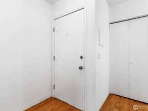 5832 NE 75th Street E304, Seattle WA 98115