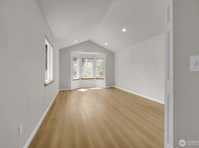 12010 SE 186th St, Renton WA 98058