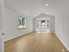 12010 SE 186th St, Renton WA 98058