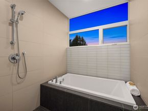 8505 B 14th Avenue NW, Seattle WA 98117