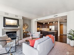 10650 NE 9th Place 1423, Bellevue WA 98004