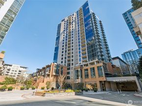 10650 NE 9th Place 1423, Bellevue WA 98004