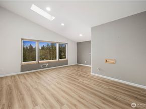 6021 158th Place NE, Redmond WA 98052