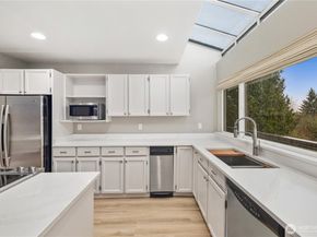 6021 158th Place NE, Redmond WA 98052