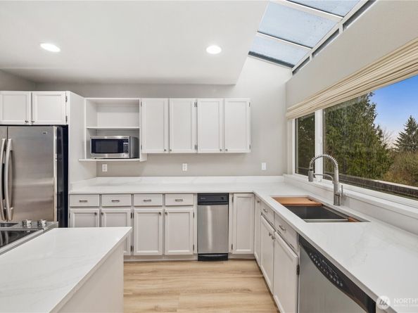 6021 158th Place NE, Redmond WA 98052